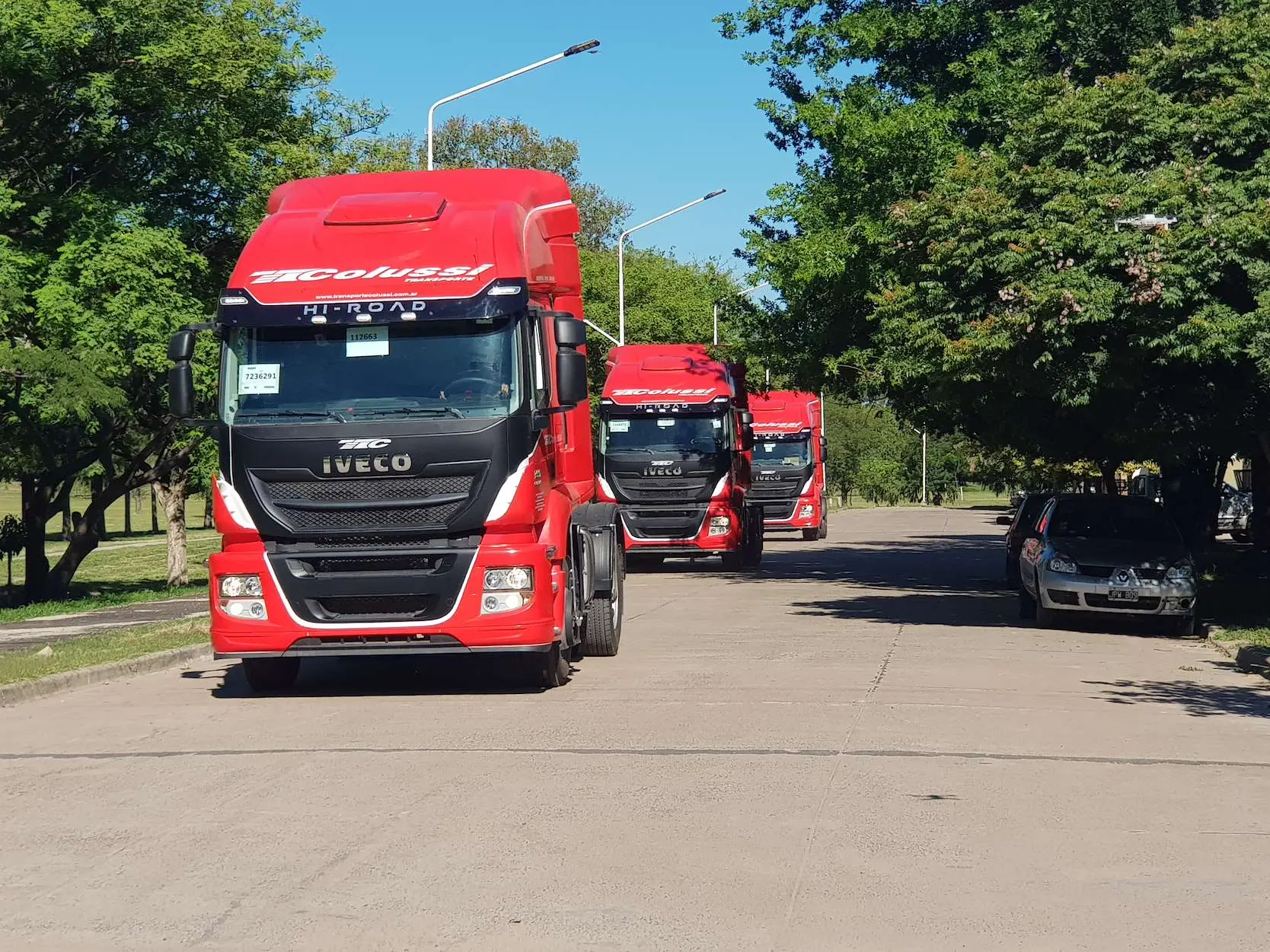 Tres tractoras Iveco Hi-Road recién incorporadas a la flota propia de Transporte Colussi